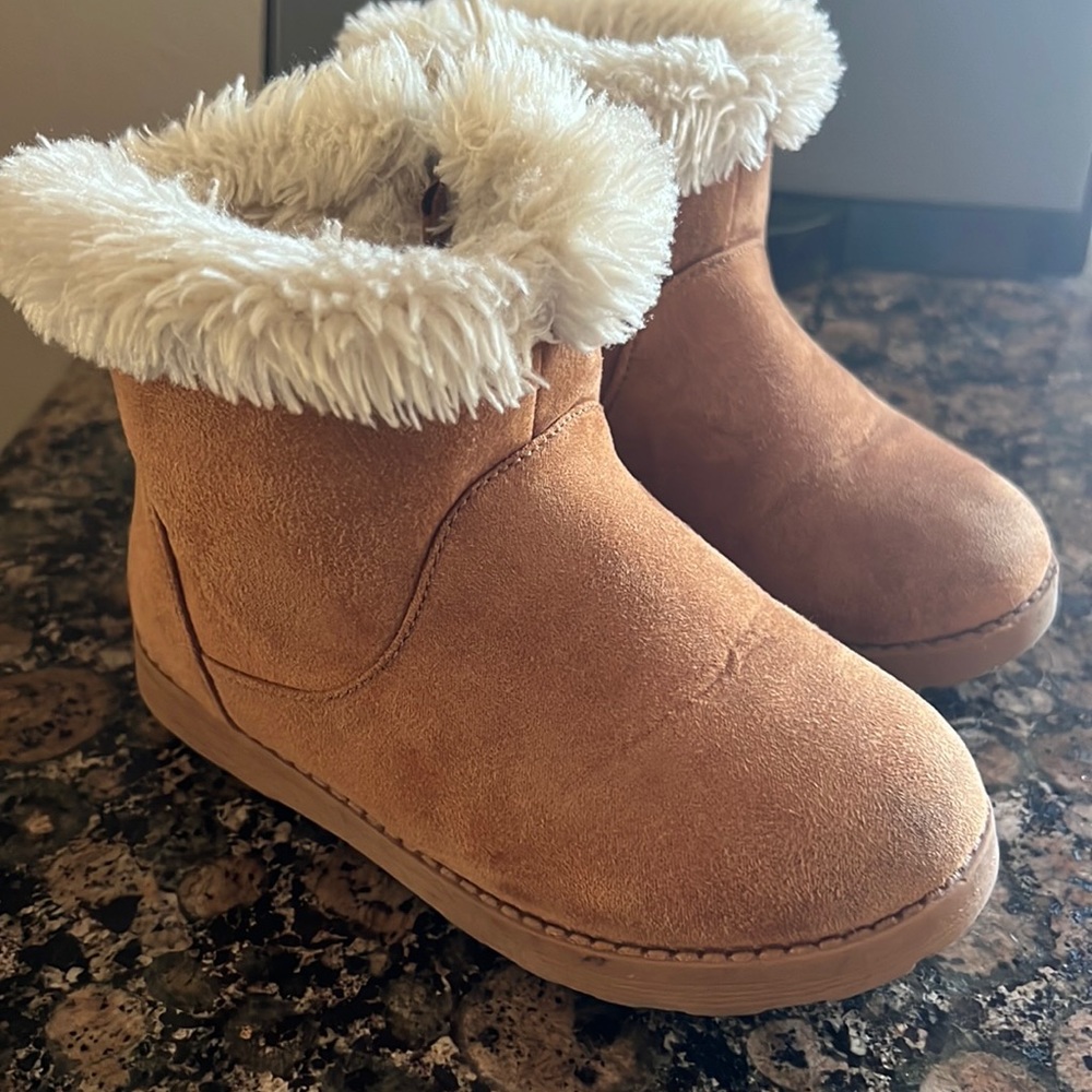 Kid’s boots